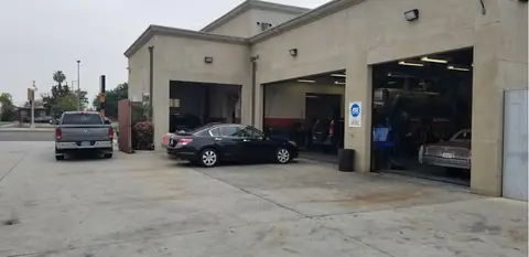 A & E Automotive Repair & Towing in Cypress