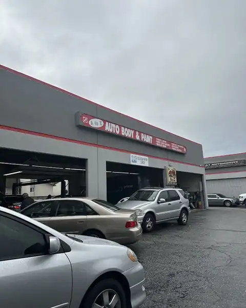 A To Z Auto Body & Paint in Cypress
