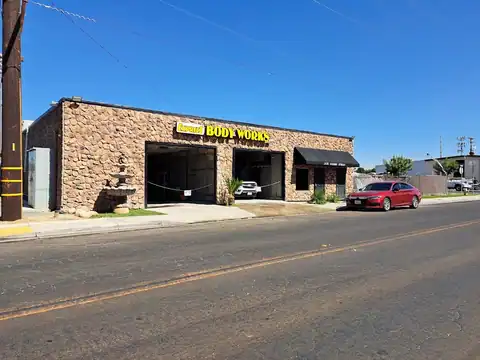 Express Body Works in Delano