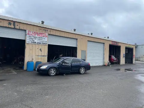 El lagunero auto repair in Dinuba