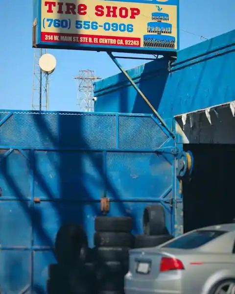 Fuentes Tire Shop in El Centro