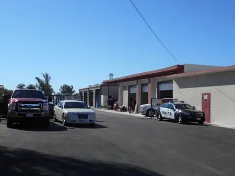 Tom's Auto Body in El Centro