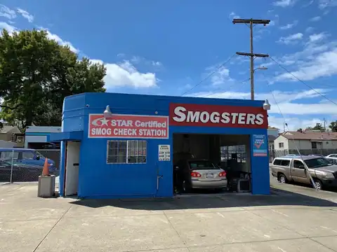 Smogsters Star Smog in El Cerrito