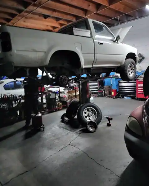 L & M Automotive in Escondido