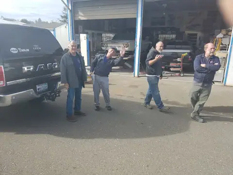 Wonder Bros Auto Body in Eureka