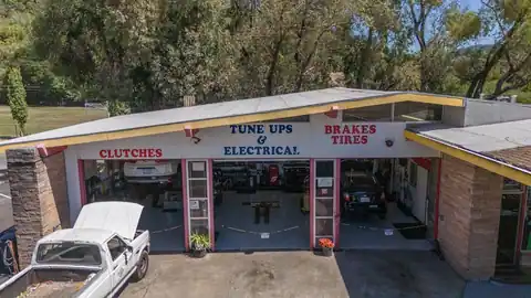 Art's Auto Repair in Fairfax