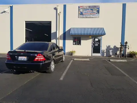 Dick's Muffler Shop & Trailer in Fairfield