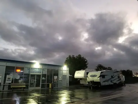 Mike Thompson's RV Service & Parts in Fountain Valley