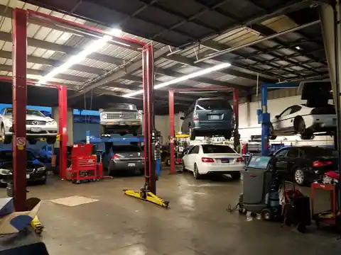 Tucker Automotive in Fremont
