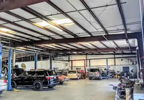 Sunnyside Auto Repair Inc. in Fresno