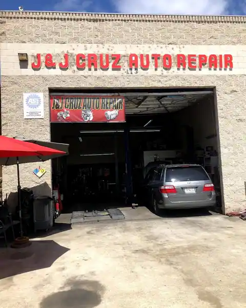 J&J Cruz Auto Repair in Fullerton