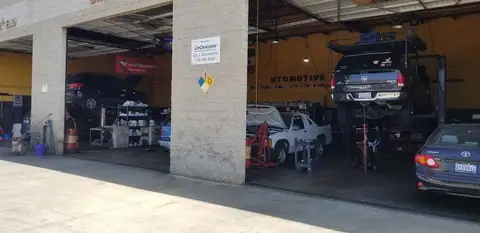 Oily's Automotive in Fullerton