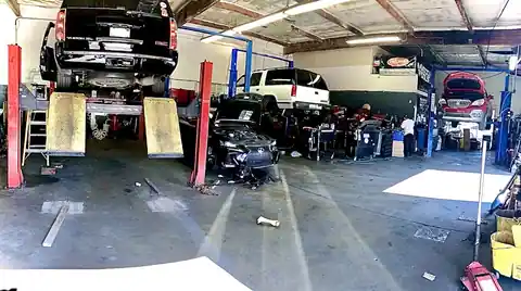 Pops & Sons Auto in Fullerton