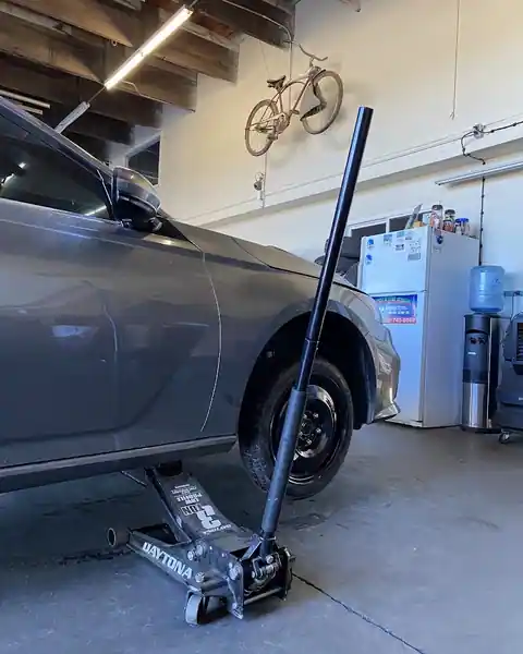 G & G Tire Services in Galt