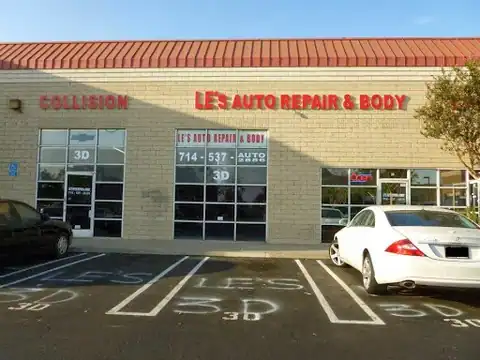 Le's Auto Repair & Body in Garden Grove