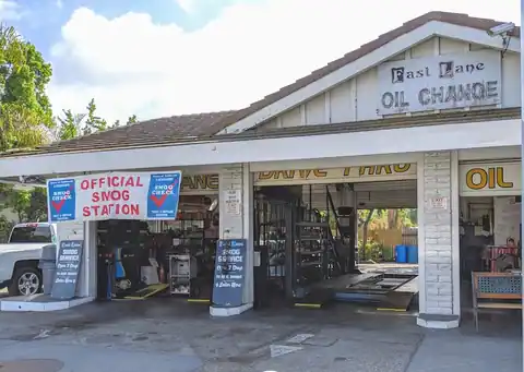 Fast Lane Smog & Oil Change in Goleta