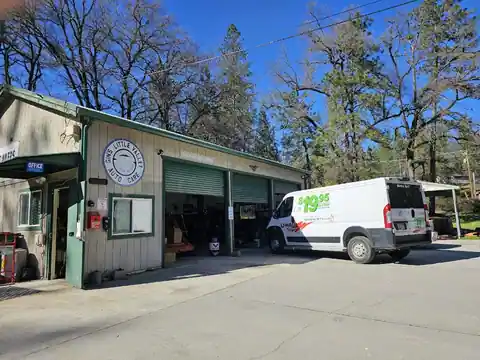 Gin's Little Valley Auto Care in Grass Valley