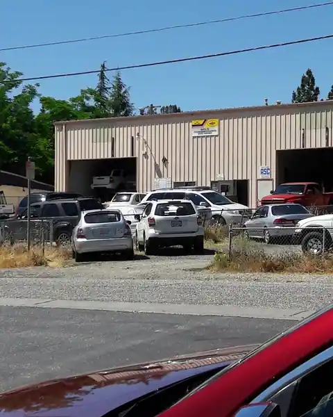 Mel's Transmission in Grass Valley