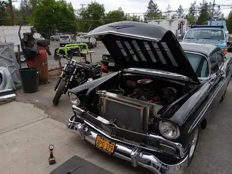 Vans Auto Body and Paint in Grass Valley