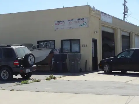 Reyna Auto Repair in Guadalupe