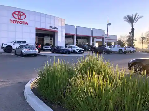 Freeway Toyota in Hanford