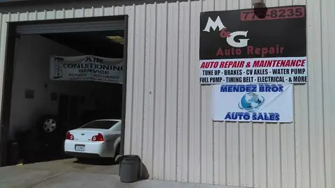 M & G Auto Repair in Hanford