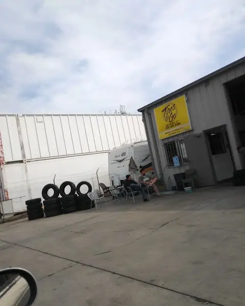 Tires to Go & Towing in Hanford