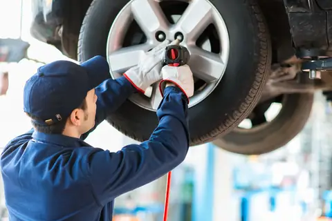 J&J Auto Shop in Hayward
