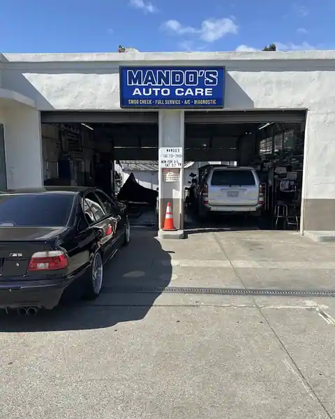 Mando's Auto Care in Hayward