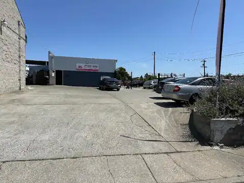 Pristine Autobody & Repair Inc in Hayward
