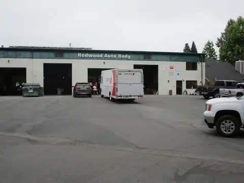 Redwood Auto Body in Healdsburg