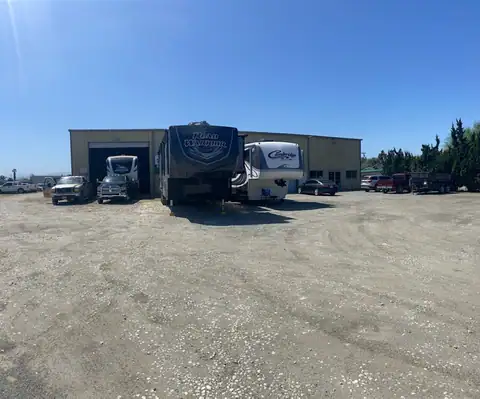 J&M Rv Service Repair in Hollister