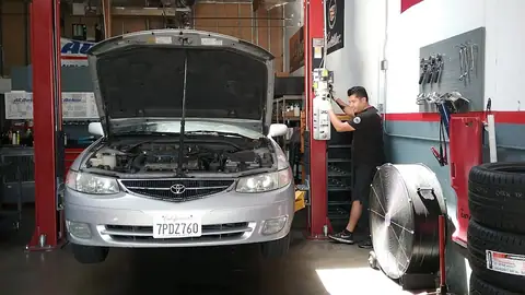 Auto Tech in Huntington Beach