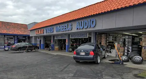 Salinas Tires and Wheels in La Habra