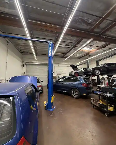 European Auto Tech Service in Lake Forest