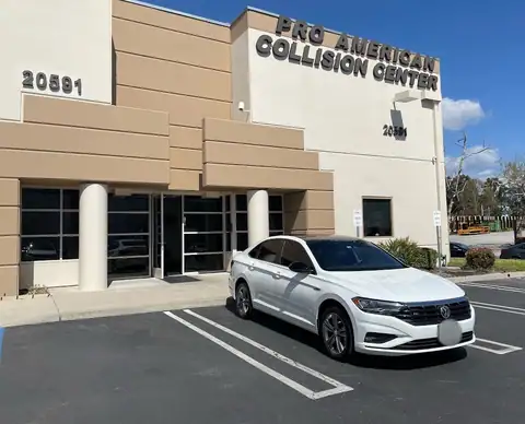 Pro American Collision Center in Lake Forest