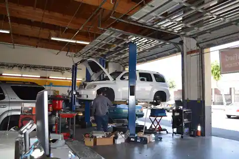 Promax Auto Services in Lake Forest