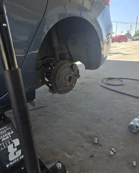 Auto repair in Lamont, CA