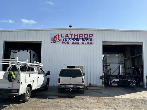 Lathrop Truck Repair in Lathrop