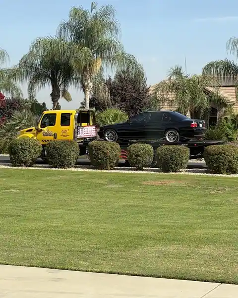 Jones Towing Automotive & Storage in Lemoore