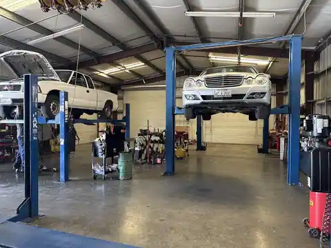 A & R Autotech in Lincoln