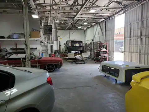 Eddie's Lincoln Auto Body in Lincoln