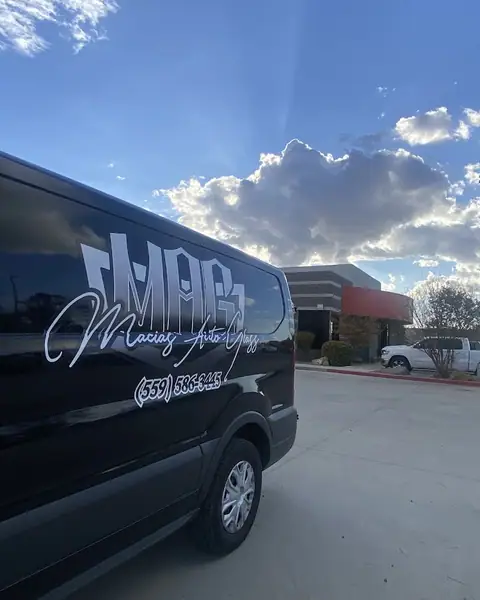 Auto repair in Lindsay, CA
