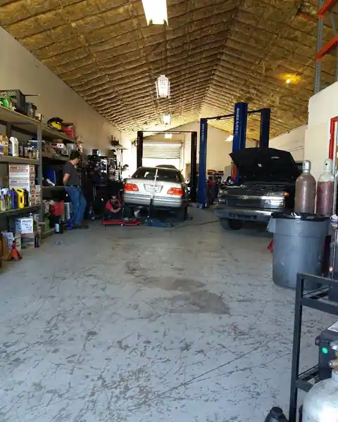 Oscar's Auto Repair in Lodi