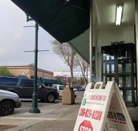 Central Valley Auto Glass in Los Banos