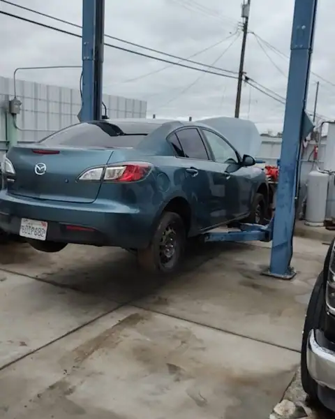 De Leon Tires, LLC in Lost Hills