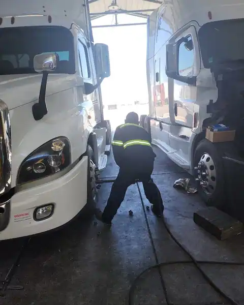 Big Rig Tires & Repair Terminal in Madera