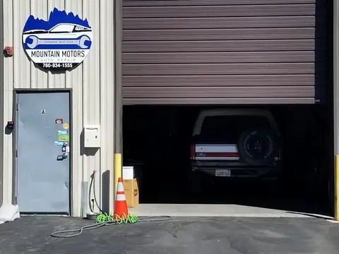 Mountain Motors in Mammoth Lakes