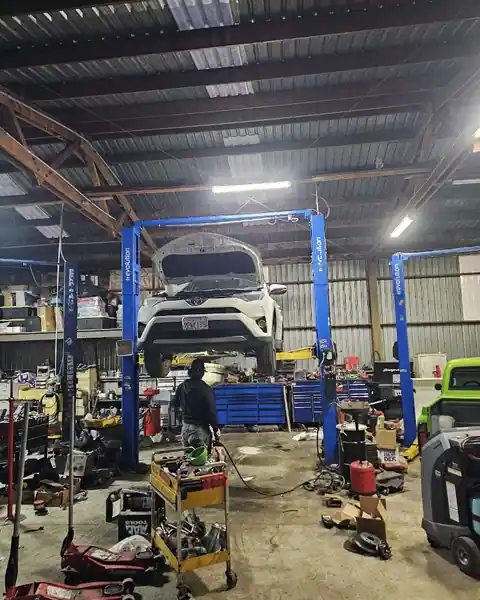 Arce's automotive in Manteca