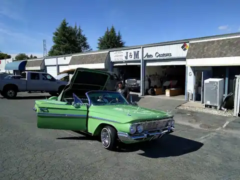 J & M Auto Customs in Martinez